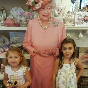 Meet your Posher, Christine